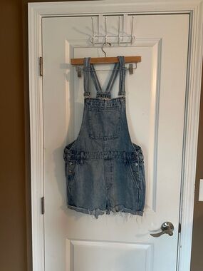 Madewell Light Blue Denim Short Overalls